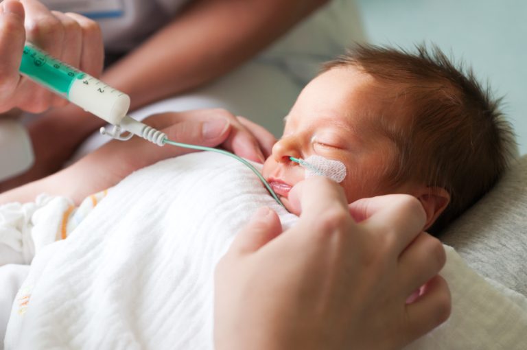 The Benefits of Breastfeeding for Baby and Mom