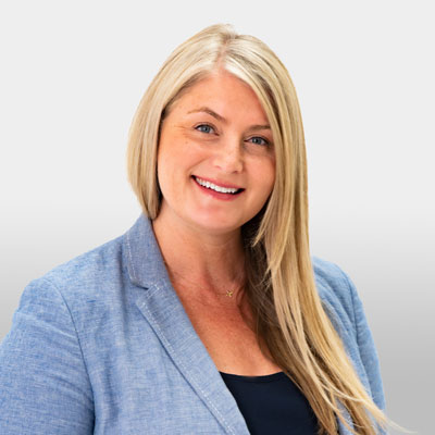 Vicki Koch headshot